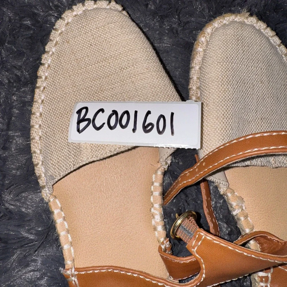 Time and Tru Womens Espadrille Sandals 7.5 Beige Canvas Ankle Strap Memory Foam